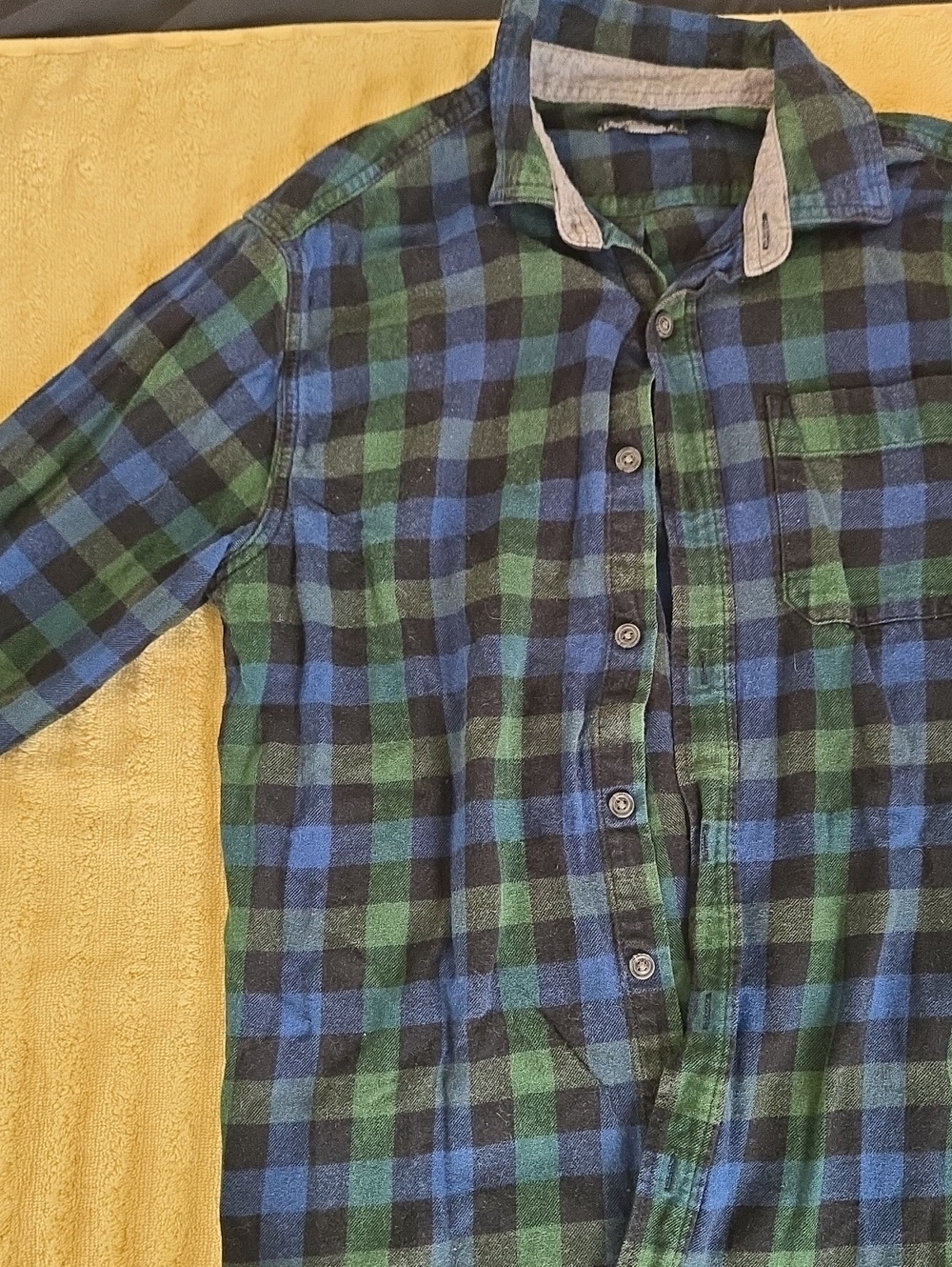 Men's Blue & Green Plaid Button-Down Shirt